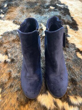 Chunky blue bootie heels!